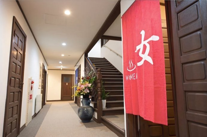 Imagen de los interiores del Hotel Kinwaso. Foto 17