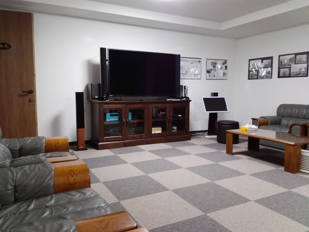 Imagen de los interiores del Hotel Kinwaso. Foto 18