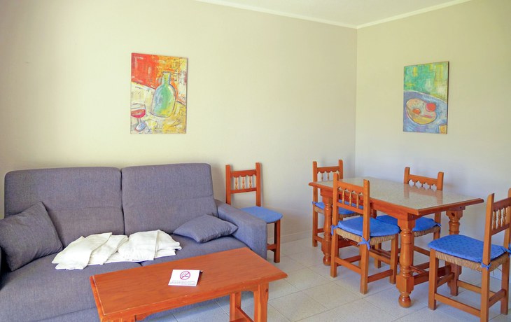 Imagen de la habitación del Hotel Kione Playa Romana. Foto 5