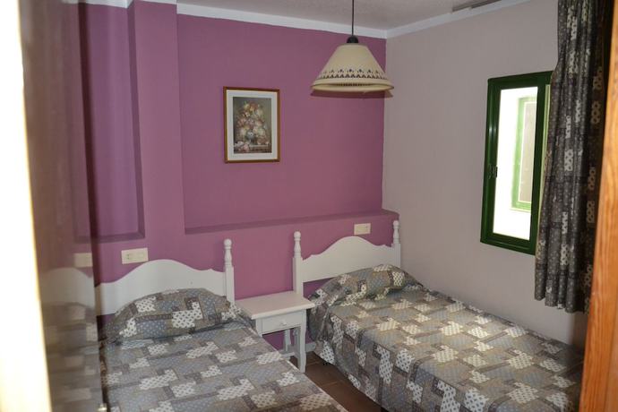 Imagen de la habitación del Hotel Kione Playa Romana. Foto 7