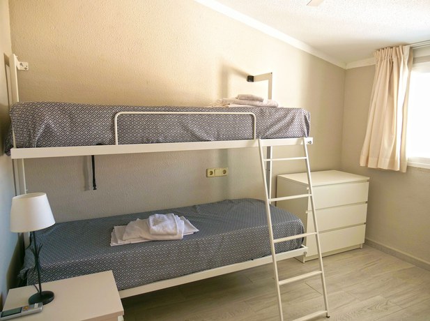 Imagen de la habitación del Hotel Kione Playa Romana. Foto 17