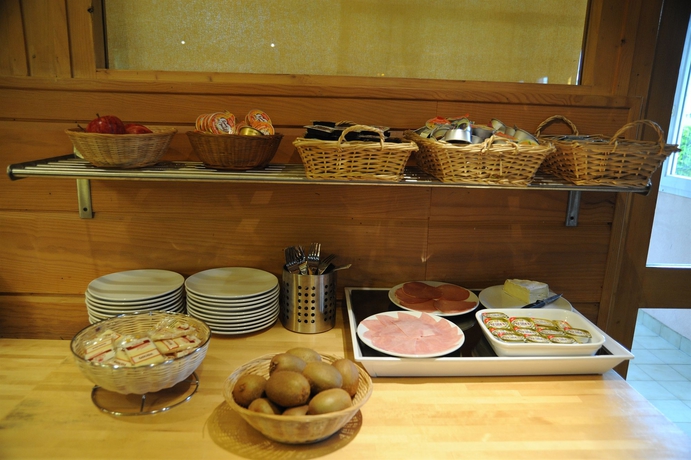 Imagen del bar/restaurante del Hotel Kiotel Lyon Bron Eurexpo. Foto 8