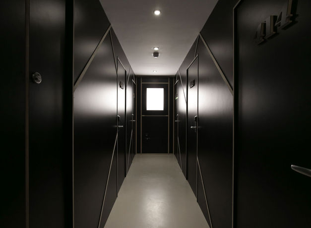 Imagen de los interiores del Hotel Kip. Foto 17