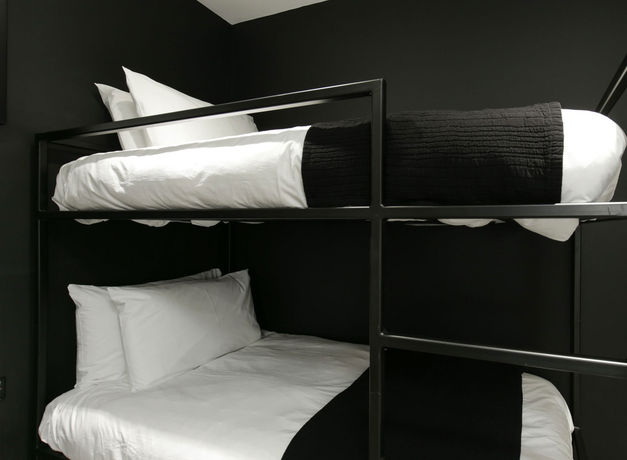 Imagen de la habitación del Hotel Kip. Foto 9