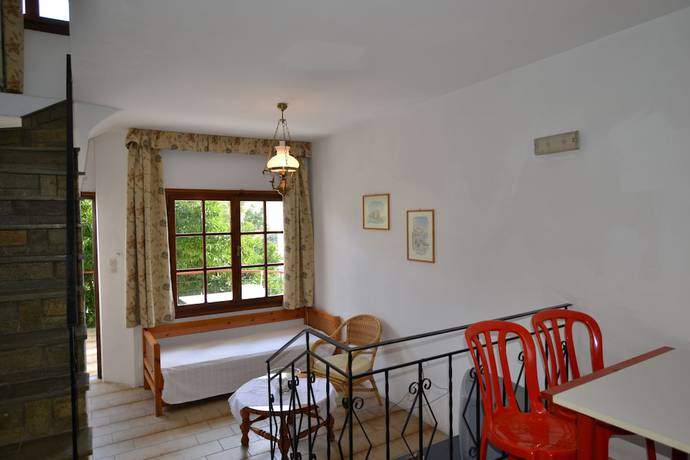 Imagen de los interiores del Hotel Kipos. Foto 5