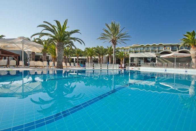 Imagen de la piscina del Hotel Kipriotis Hippocrates - All Inclusive. Foto 9