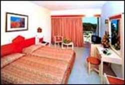 Imagen de la habitación del Hotel Kipriotis Hippocrates and Maris suites. Foto 2