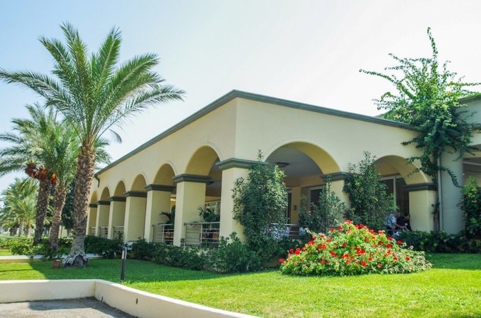 Imagen de los exteriores del Hotel Kipriotis Maris Suites - by Anayia All Inclusive. Foto 5