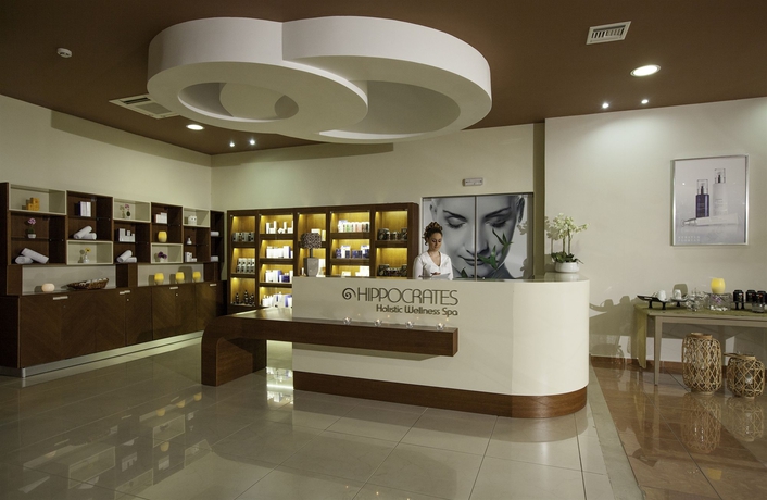 Imagen de los interiores del Hotel Kipriotis Panorama and Suites. Foto 12