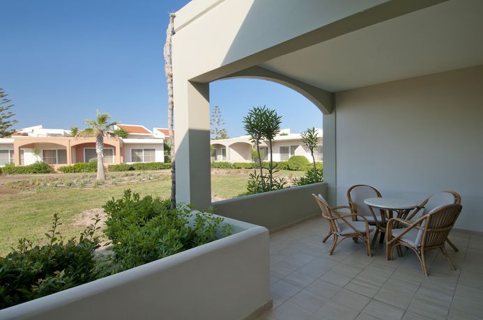 Imagen de los exteriores del Hotel Kipriotis Village Resort - by Anayia All Inclusive. Foto 17