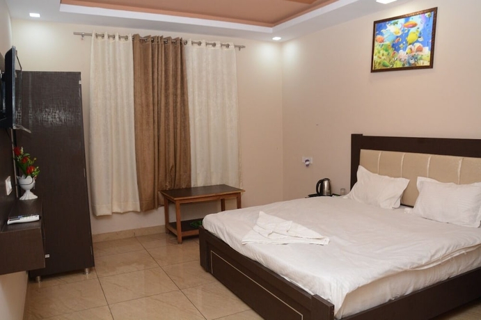 Imagen de la habitación del Hotel Kiran. Foto 8