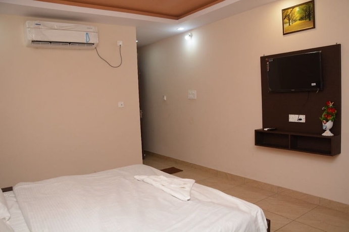 Imagen de la habitación del Hotel Kiran. Foto 9