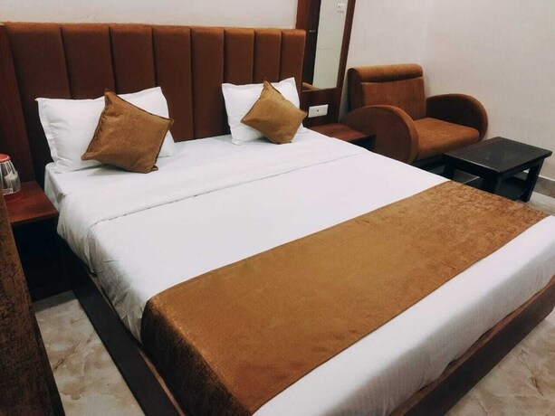 Imagen de la habitación del Hotel Kiran Palace Varanasi. Foto 19