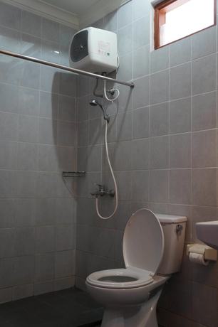 Imagen de la habitación del Hotel Kirana. Foto 17