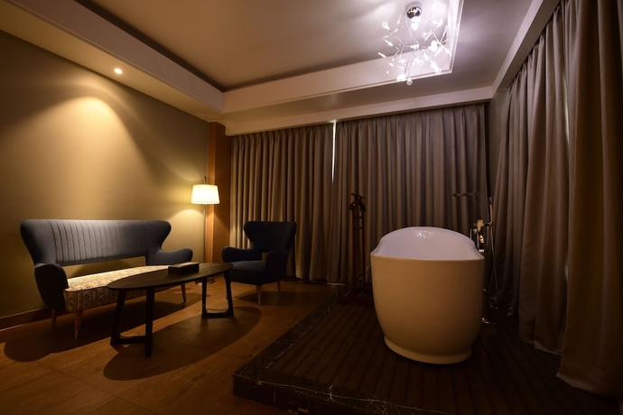 Imagen de la habitación del Hotel Kiranshree Grand. Foto 3