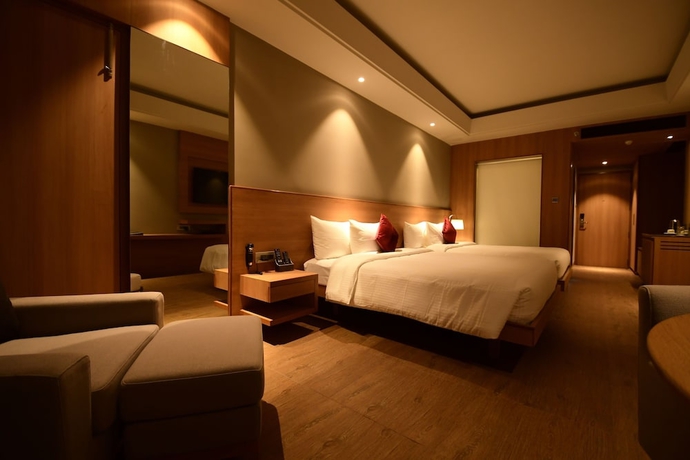 Imagen de la habitación del Hotel Kiranshree Grand. Foto 5