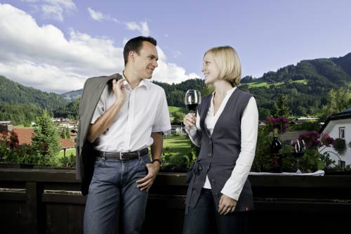 Imagen de la habitación del Hotel Kirchenwirt, Reith im Alpbachtal. Foto 5