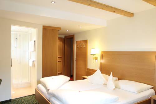Imagen de la habitación del Hotel Kirchenwirt, Reith im Alpbachtal. Foto 7