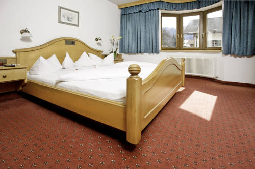 Imagen de la habitación del Hotel Kirchenwirt, Reith im Alpbachtal. Foto 10