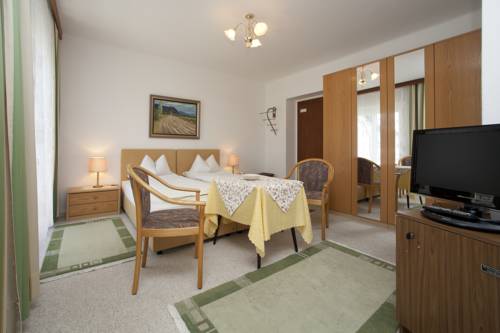 Imagen general del Hotel Kirchenwirt, Velden am Wörthersee. Foto 1
