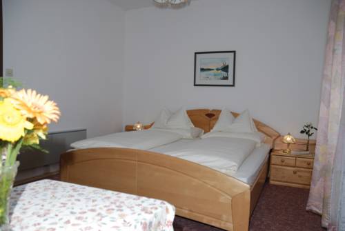 Imagen de la habitación del Hotel Kirchenwirt, Velden am W&ouml;rthersee. Foto 11