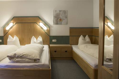 Imagen de la habitación del Hotel Kirchplatz. Foto 6
