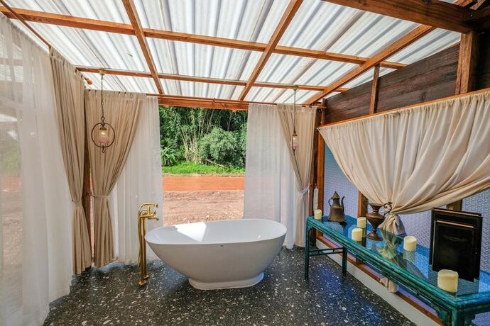 Imagen de la habitación del Hotel Kiri Vari Boutique Resort. Foto 15