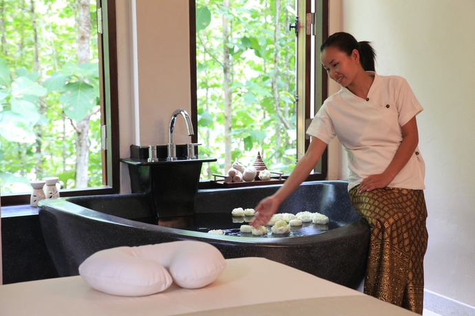 Imagen de la piscina del Hotel Kiridara Luang Prabang. Foto 10