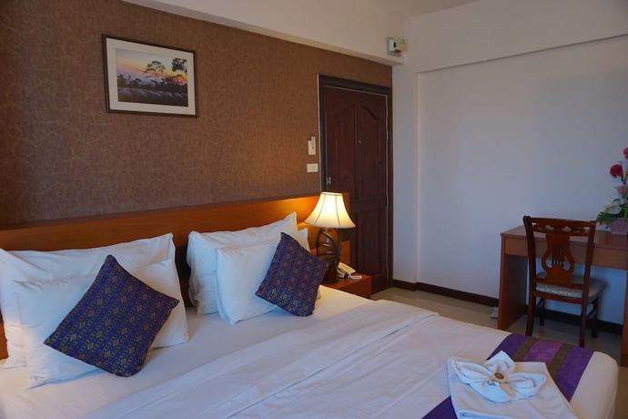Imagen de la habitación del Hotel Kirimathani. Foto 7