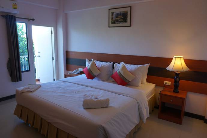 Imagen de la habitación del Hotel Kirimathani. Foto 12