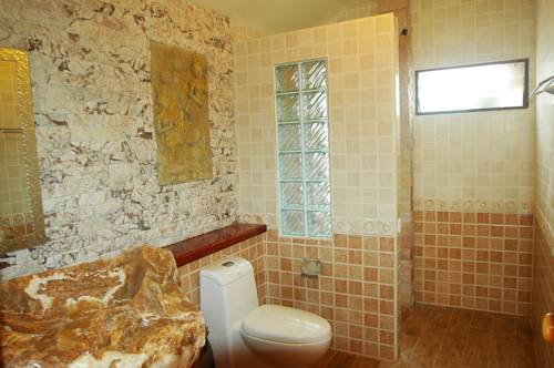 Imagen de la habitación del Hotel Kirirath Resort. Foto 2