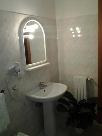 Imagen de la habitación del Hotel Kiris. Foto 9