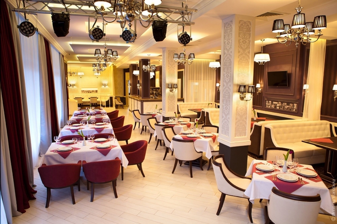 Imagen del bar/restaurante del Hotel Kiroff. Foto 3