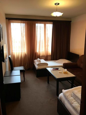 Imagen de la habitación del Hotel Kirovakan. Foto 12