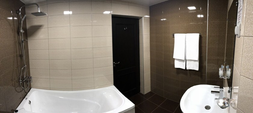 Imagen de la habitación del Hotel Kirovakan. Foto 16