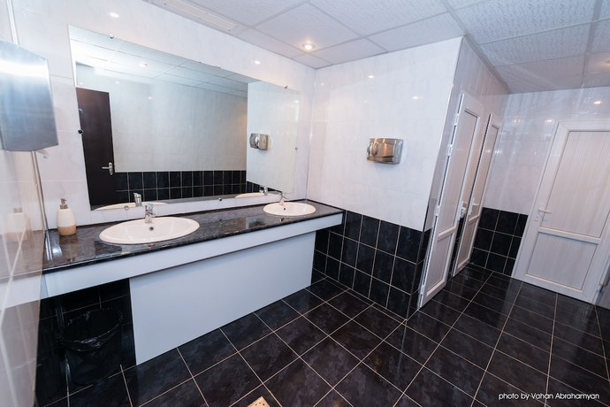 Imagen de la habitación del Hotel Kirovakan. Foto 17