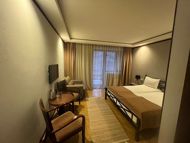 Imagen de la habitación del Hotel KiroviTun. Foto 12