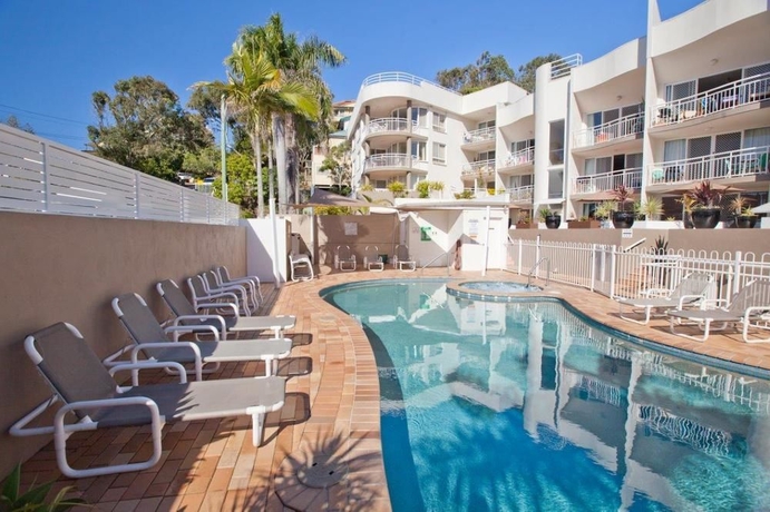 Imagen de la piscina del Hotel Kirra Palms Holiday Apartments. Foto 15