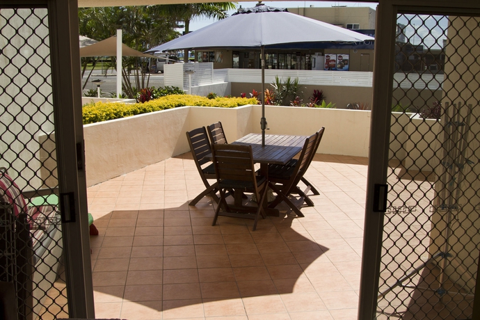 Imagen de los exteriores del Hotel Kirra Palms Holiday Apartments. Foto 8