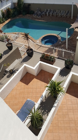 Imagen de los exteriores del Hotel Kirra Palms Holiday Apartments. Foto 9