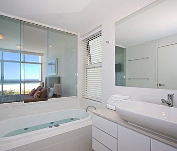 Imagen de la habitación del Hotel Kirra Surf Apartments. Foto 2