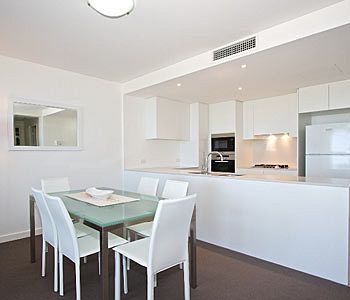 Imagen de la habitación del Hotel Kirra Surf Apartments. Foto 4