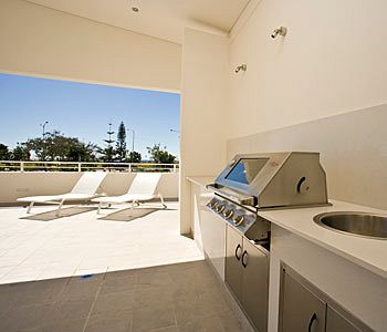 Imagen de los interiores del Hotel Kirra Surf Apartments. Foto 11