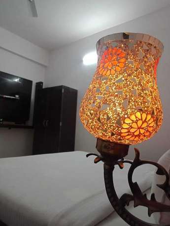Imagen de la habitación del Hotel Kirti Palace. Foto 4