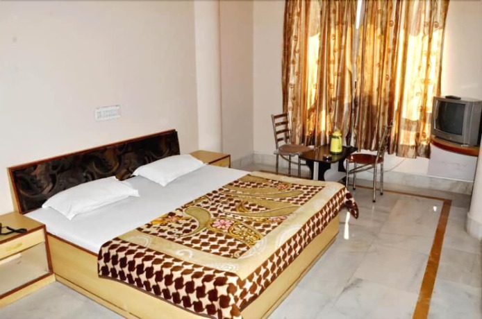 Imagen de la habitación del Hotel Kirti Plaza, Chittorgarh. Foto 13