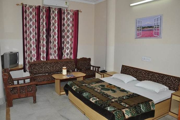 Imagen de la habitación del Hotel Kirti Plaza, Chittorgarh. Foto 16