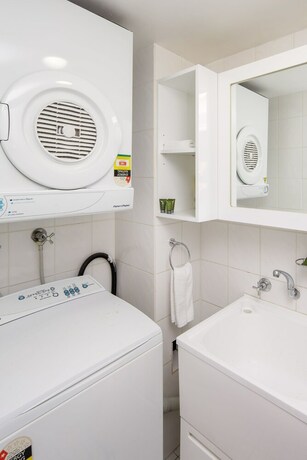 Imagen de la habitación del Hotel Kirwan 39. Foto 9