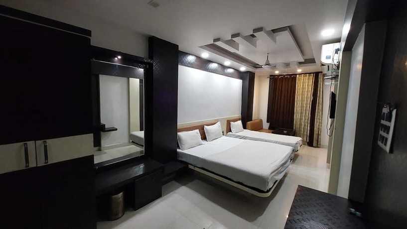 Imagen de la habitación del Hotel Kishan Palace Bhopal. Foto 2