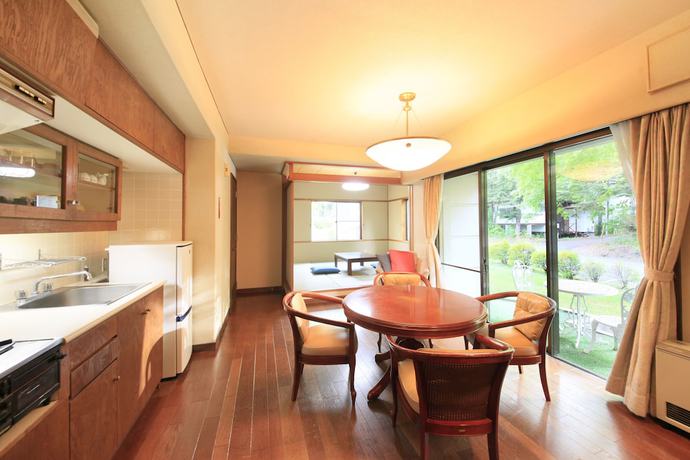 Imagen de la habitación del Hotel Kishu Tetsudou Karuizawa. Foto 4