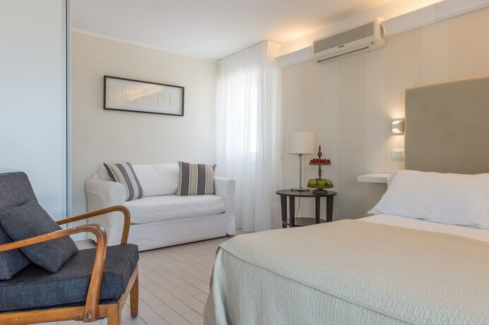 Imagen de la habitación del Hotel Kiss Beachfront and Restaurant. Foto 16